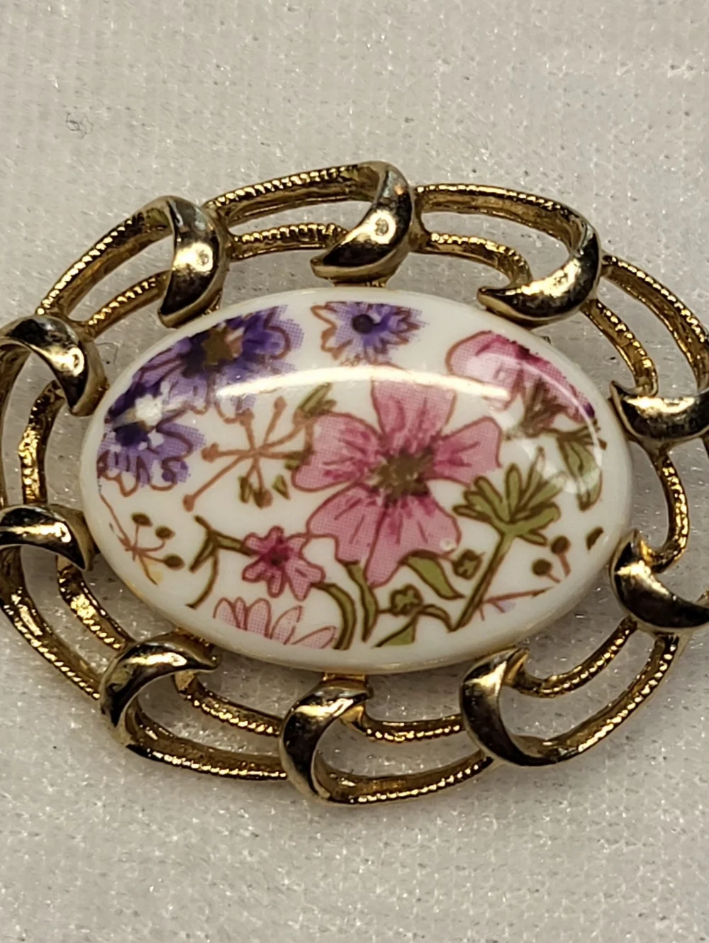 Vintage 60s Sarah Coventry Floral Brooch / Pin - Picture 1 of 3